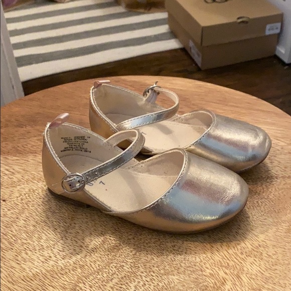 GAP Other - Toddler gold shoes